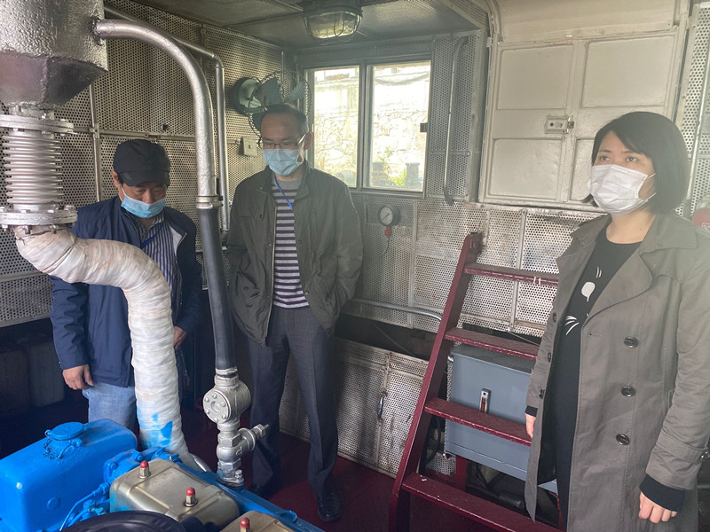 船舶工程学院实地检查“交运号”实习船船况，积极备战开学
