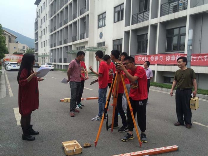 1490779809697042690.jpg 12.jpg