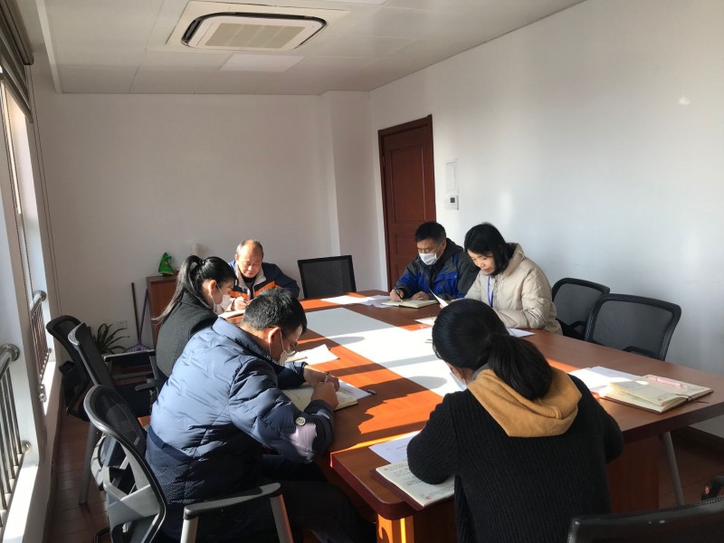 教务科技质管党支部开展组织生活会和民主评议党员工作