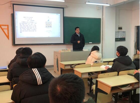 书香润我心，悦读伴成长