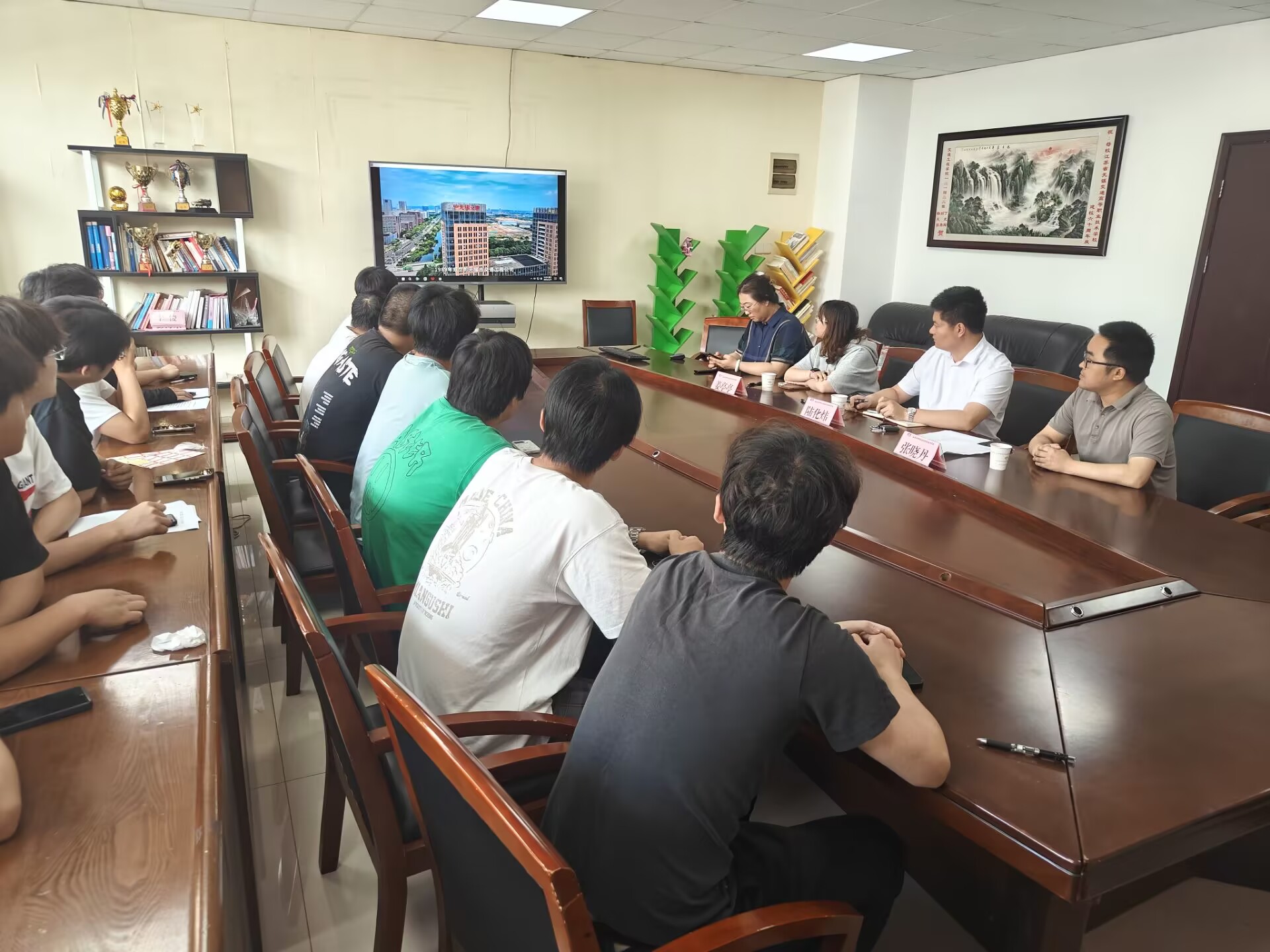 无锡交建集团走进交通工程学院开展企业宣讲暨“无锡交建订单班”专场面试会