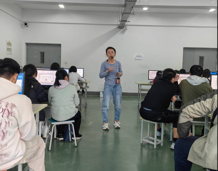 物流管理学院王娜老师开设校级公开课