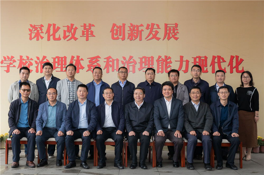 1603070366193059117.jpg 1Y2A0444.jpg