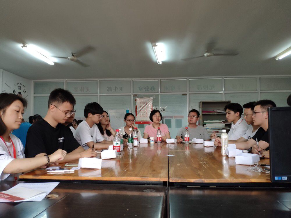 1560516938166035125.png 竞选.png