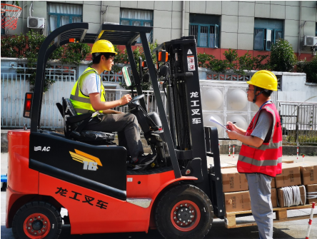 争能手  赛技能 物流管理学院顺利开展技能竞赛月活动