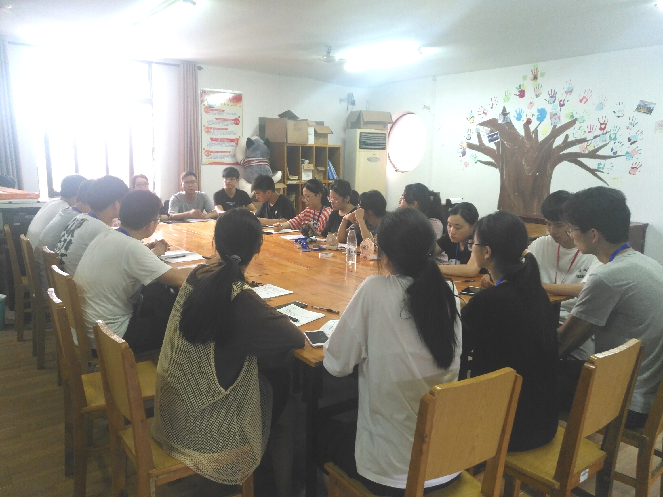 立足当下 胸怀未来 暨信息管理学院召开第八届学生会第一次干部例会